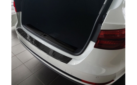 Накладка на задний бампер Audi A4 B9
