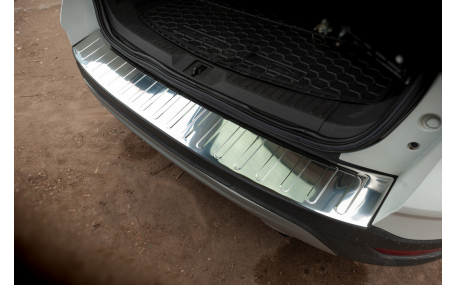 Накладка на задний бампер Ford Kuga MK2