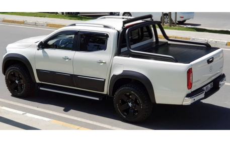 Молдинги дверей Mercedes X-class W470