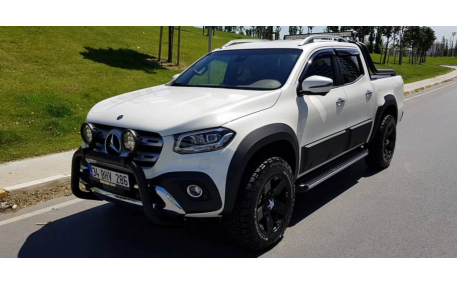 Молдинги дверей Mercedes X-class W470
