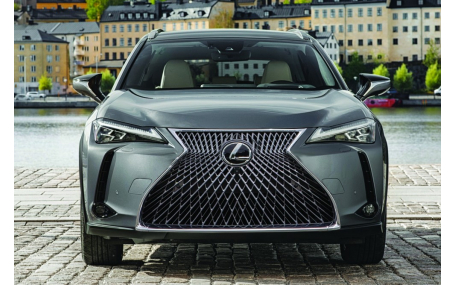 Решетка радиатора Lexus UX