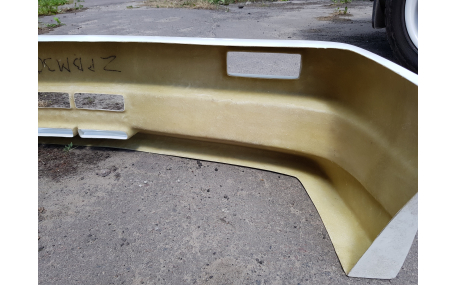 Бампер передний BMW 3 E30