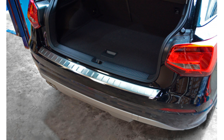 Накладка на задний бампер Audi Q2