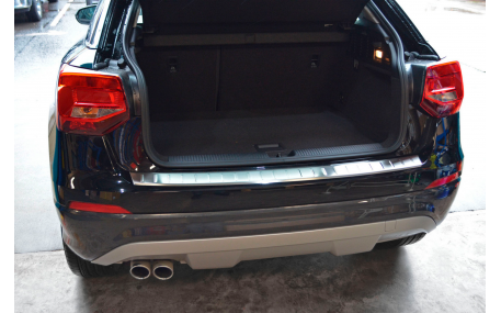 Накладка на задний бампер Audi Q2