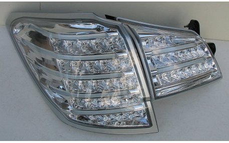 Фонари задние Subaru Outback