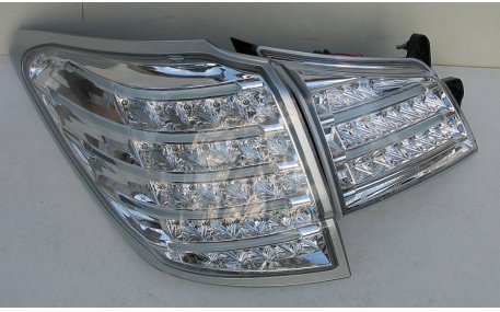 Фонари задние Subaru Outback