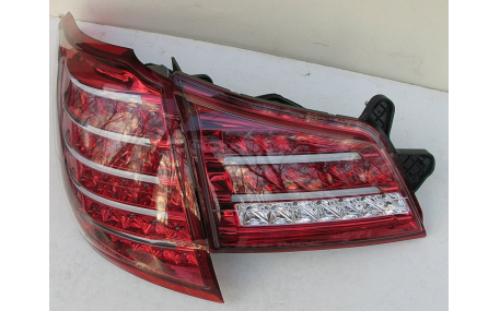 Фонари задние Subaru Outback