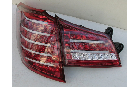 Фонари задние Subaru Outback