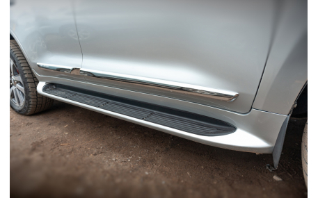 Молдинги дверей Toyota Land Cruiser 200