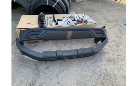 Накладки на бампера Toyota Land Cruiser 200