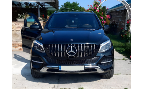Решетка радиатора Mercedes GLE-class W166