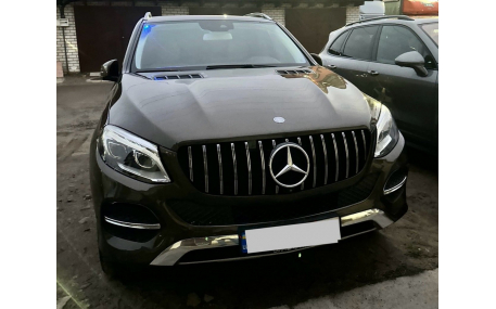 Решетка радиатора Mercedes GLE-class W166