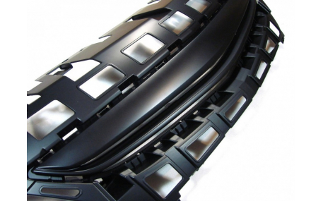 Решетка радиатора Opel Astra J 2012-2015