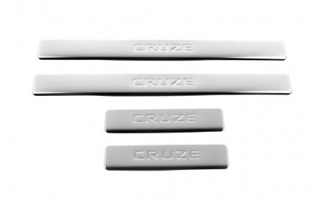 Накладки на пороги Chevrolet Cruze