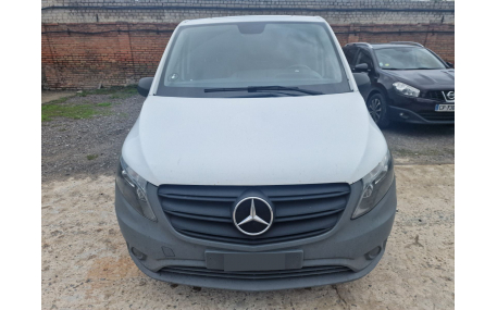 Фары передние Mercedes Vito W447