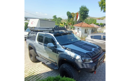 Накладка передняя Volkswagen Amarok