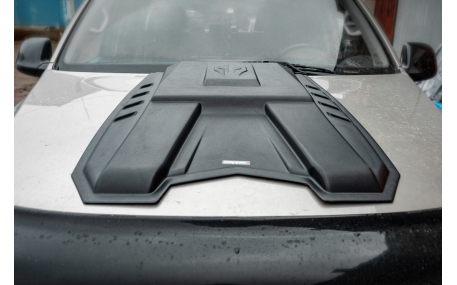 Накладка передняя Volkswagen Amarok