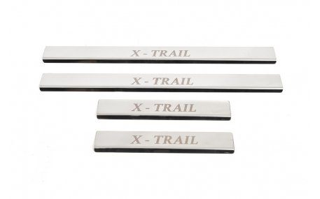 Накладки на пороги Nissan X-Trail T30
