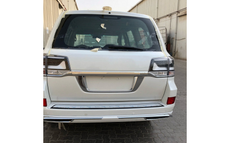 Фонари задние Toyota Land Cruiser 200