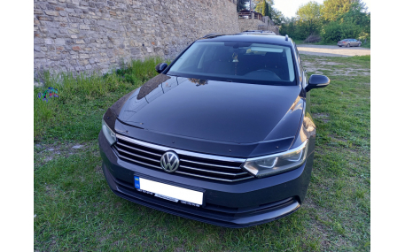 Дефлектор капота Volkwagen Passat B8