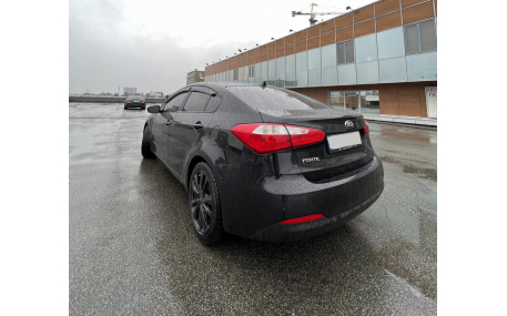 Дефлекторы окон Kia Cerato