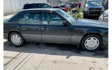 Дефлекторы окон Mercedes E-class W124