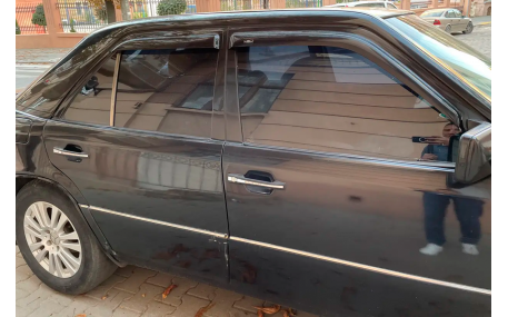 Дефлекторы окон Mercedes E-class W124