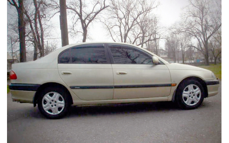 Дефлекторы окон Toyota Avensis