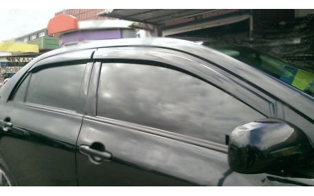 Дефлекторы окон Toyota Corolla