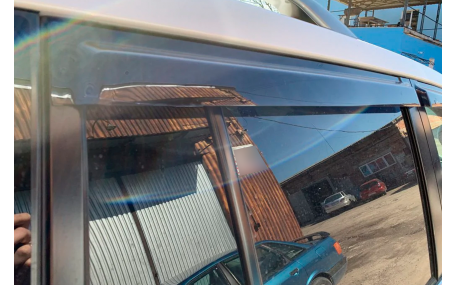 Дефлекторы окон Toyota Land Cruiser 200