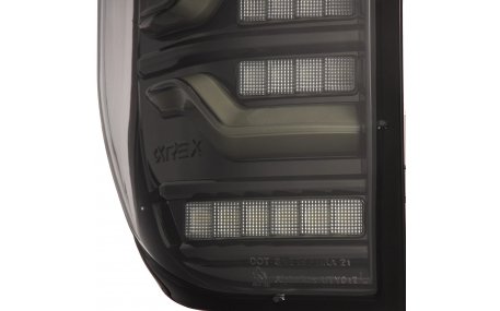 Фонари задние Toyota Tundra 2014-2021