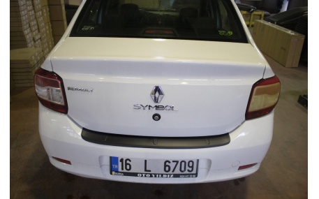 Накладка на задний бампер Renault Logan Sedan