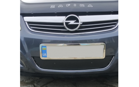 Зимняя накладка на решетку Opel Zafira B