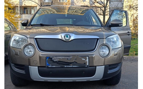Зимняя накладка на решетку Skoda Yeti