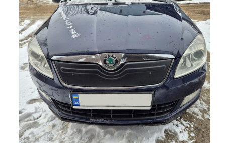 Зимняя накладка на решетку Skoda Fabia