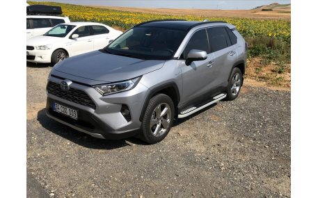 Подножки Toyota RAV4