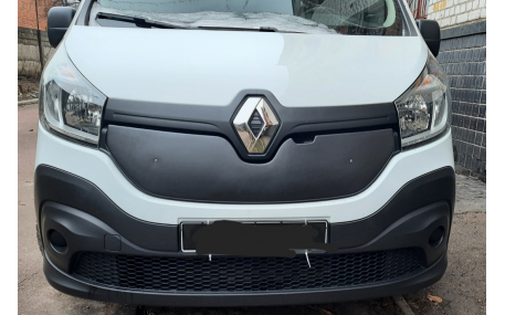 Зимняя накладка на решетку Renault Trafic