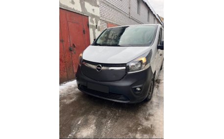 Зимняя накладка на решетку Opel Vivaro