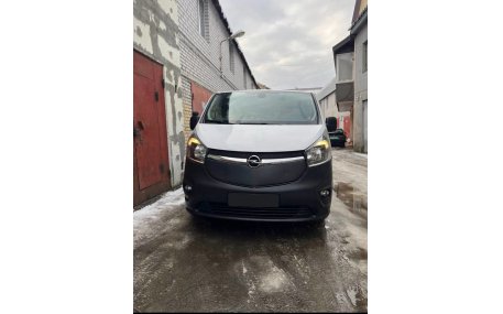 Зимняя накладка на решетку Opel Vivaro