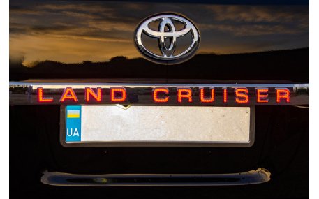 Хром накладки Toyota Land Cruiser 200