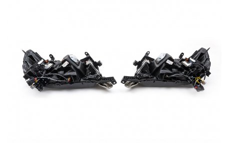 Фары передние Toyota Land Cruiser 200