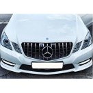 Решетка радиатора Mercedes E-class W212 2009-2013