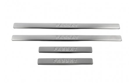 Накладки на пороги Volkswagen Passat B8