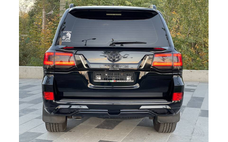 Комплект обвеса Toyota Land Cruiser 200