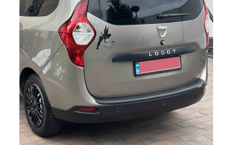 Накладка на задний бампер Renault Lodgy