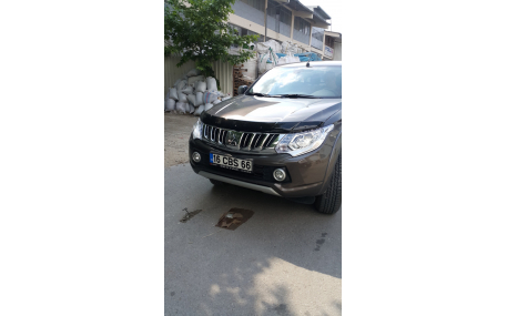 Дефлектор капота Mitsubishi L200 