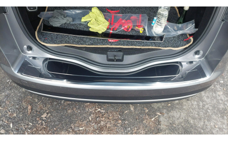 Накладка на задний бампер Renault Scenic