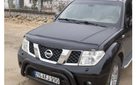 Дефлектор капота Nissan Navara