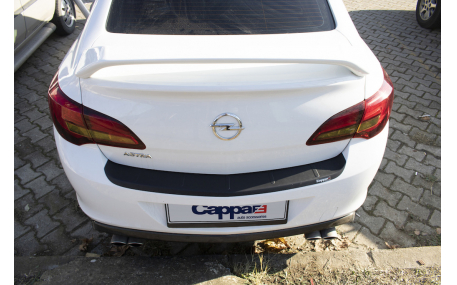 Накладка на задний бампер Opel Astra J
