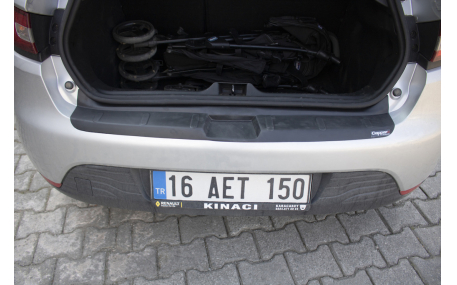 Накладка на задний бампер Renault Clio